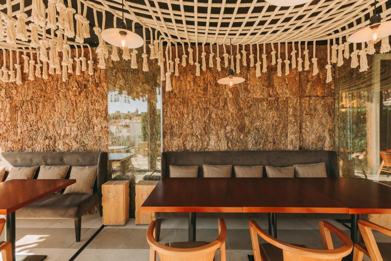 Torel Avantgarde Porto Exterior photo Interior of the restaurant