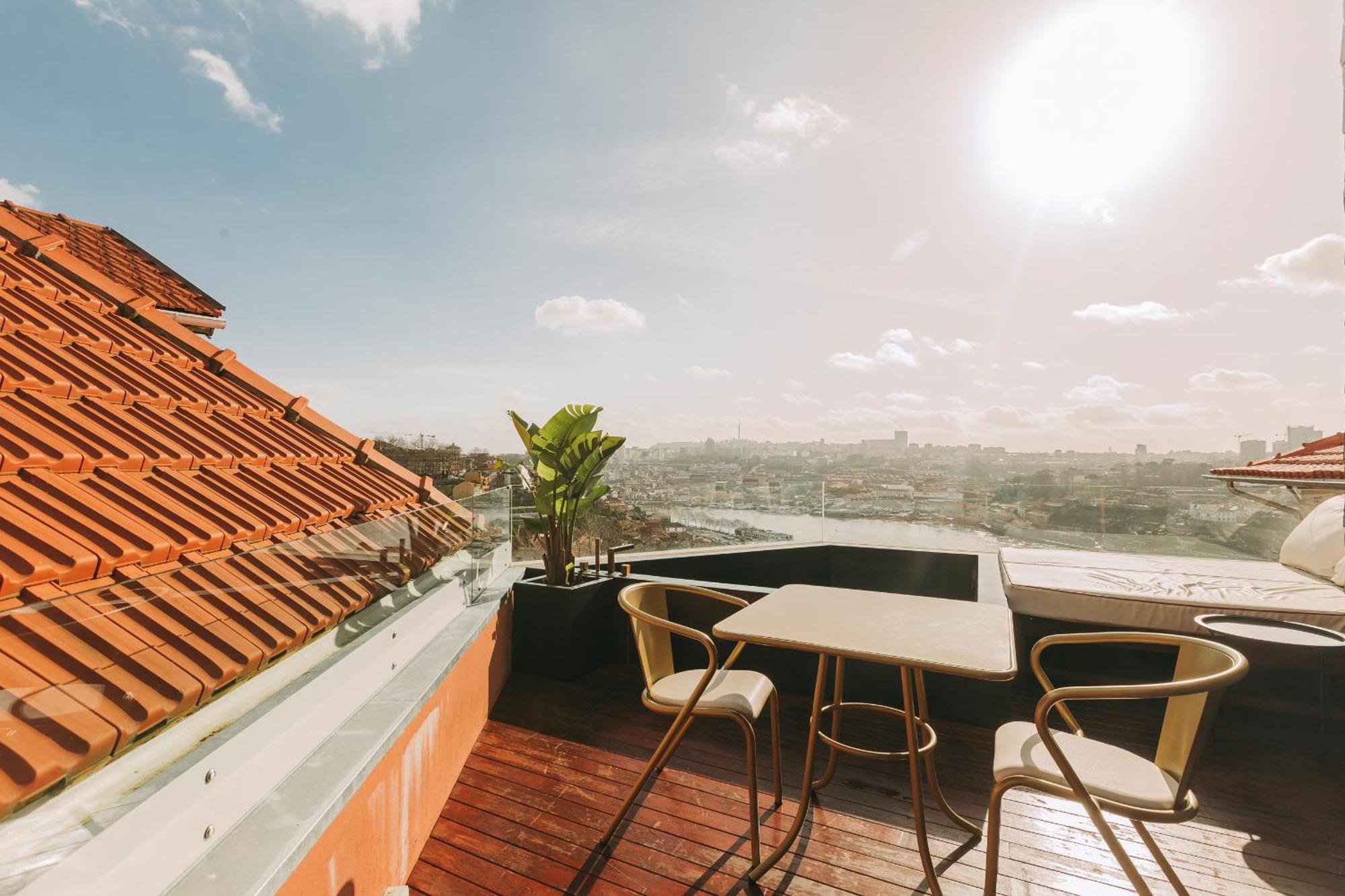 Torel Avantgarde Porto Exterior photo Rooftop terrace